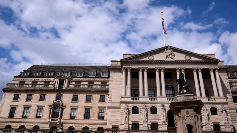 UK interest rates reduced to near 3-year low graph