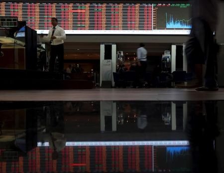 Brazilian Market Shudders: Bovespa Dips Amidst Global and Local Headwinds