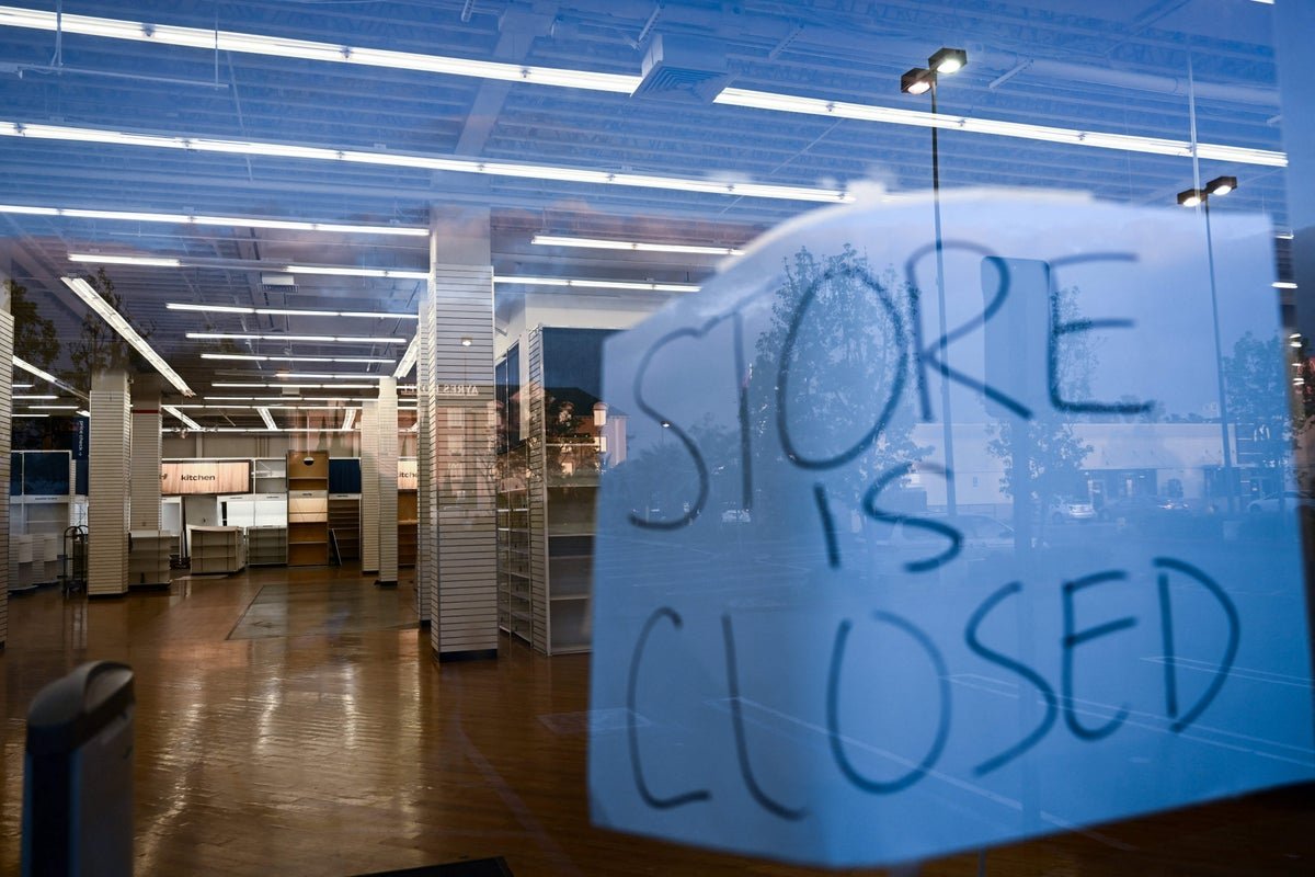 UK bankruptcies rise due to trade wars