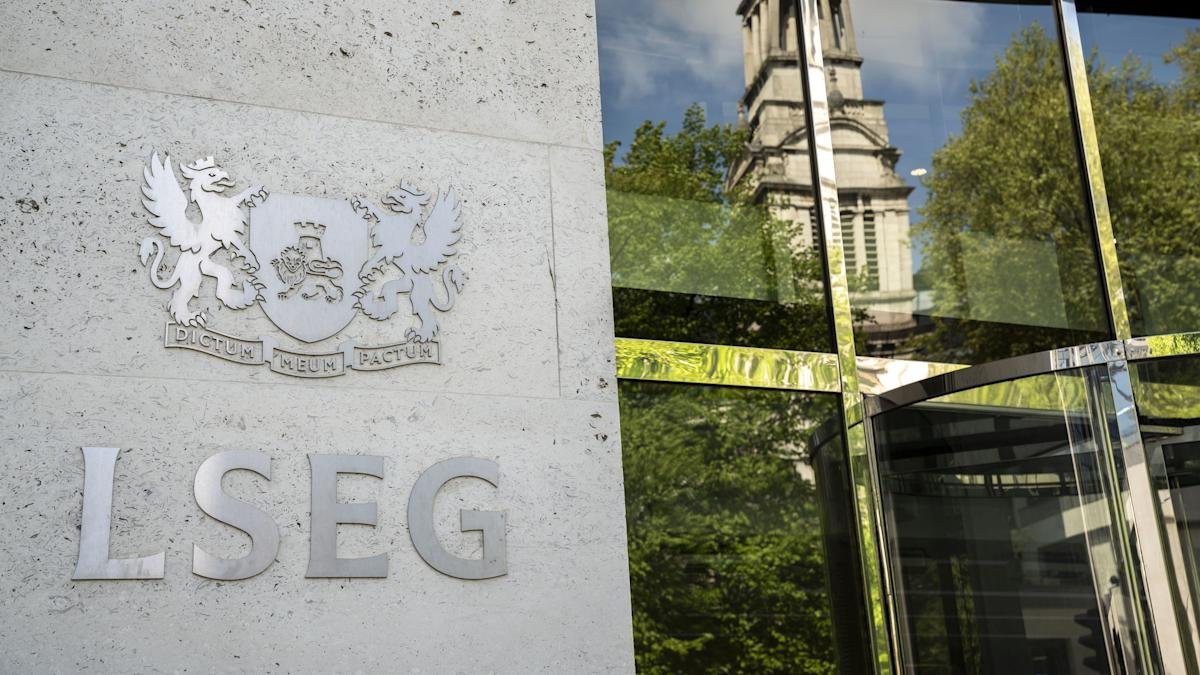FTSE 100 index rises on mining stock gains