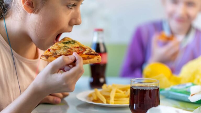 UK government bans unhealthy food adverts