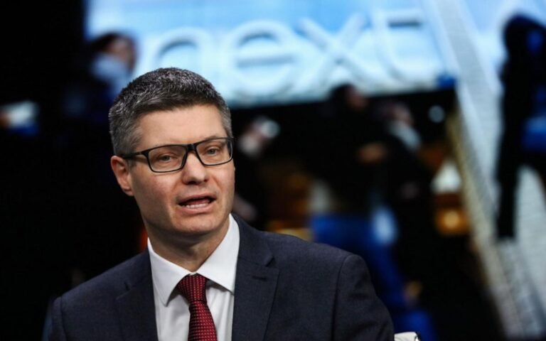 UK unemployment crisis graph and statistics