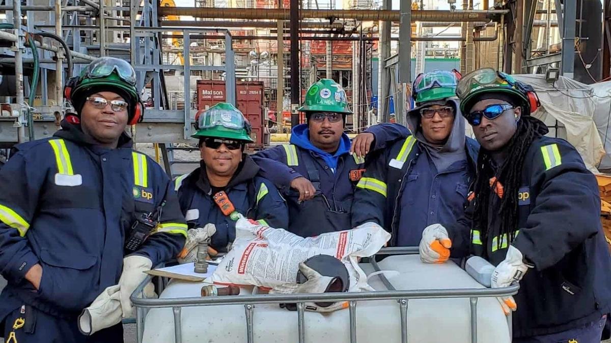 Energy shares to buy now in the uk