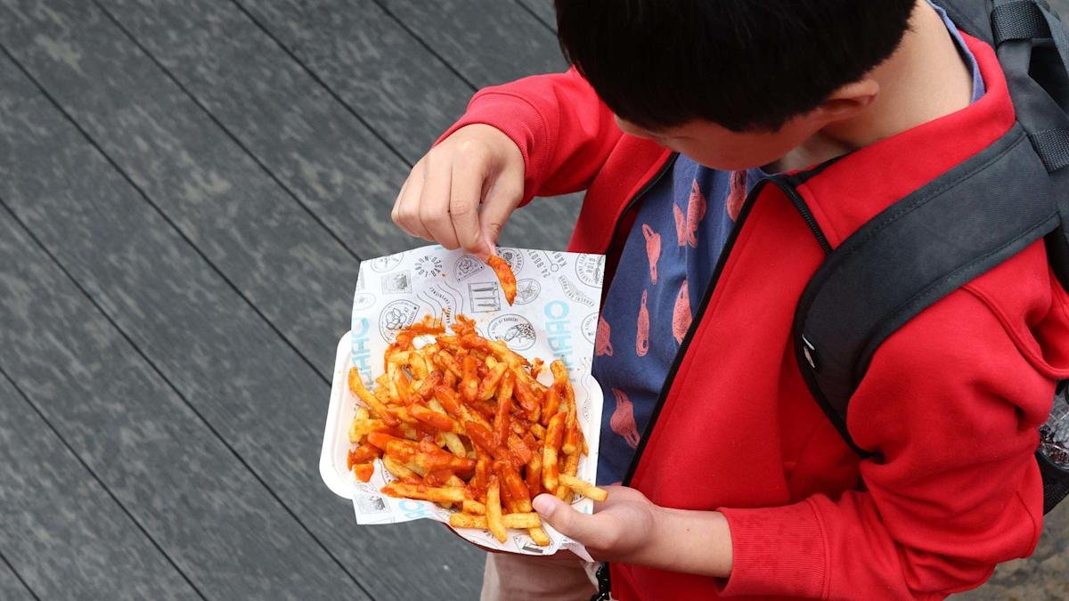 UK adults protest ultra-processed foods