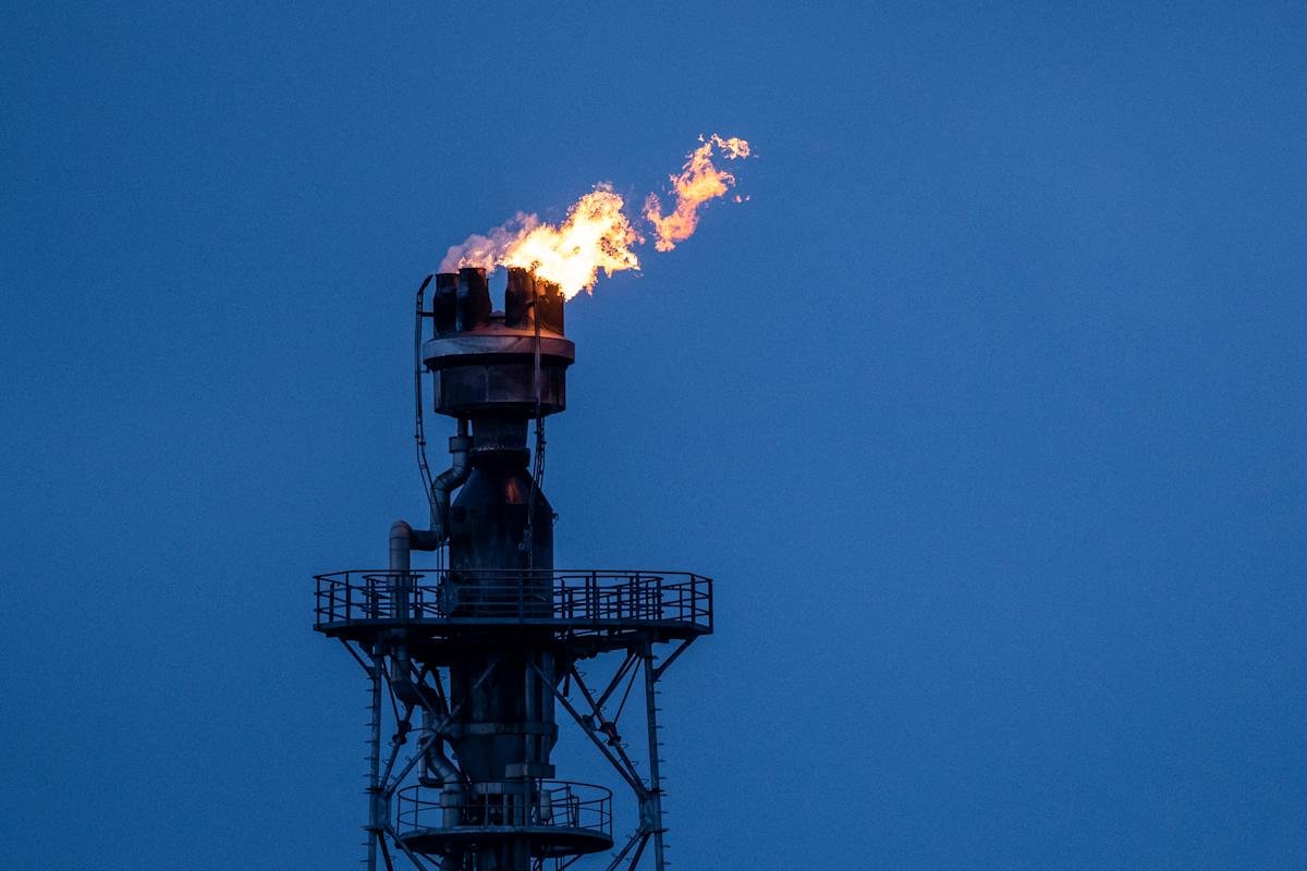 Oil prices rising due to US-Iran tensions